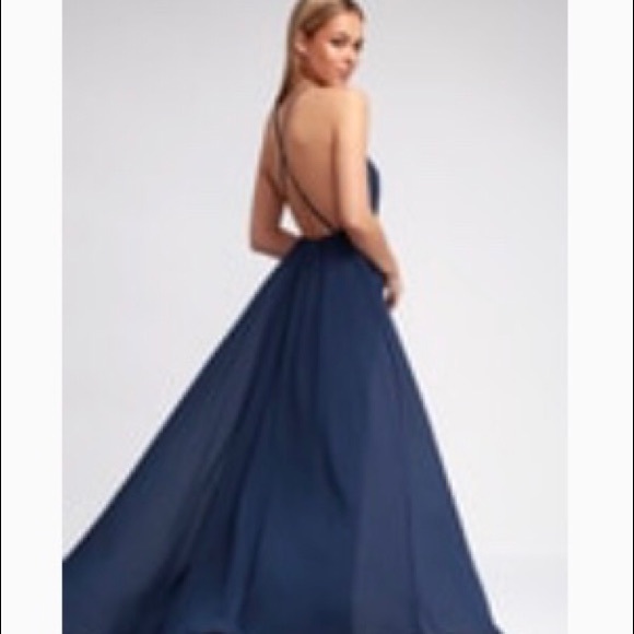 Formal dress - Picture 2 of 2